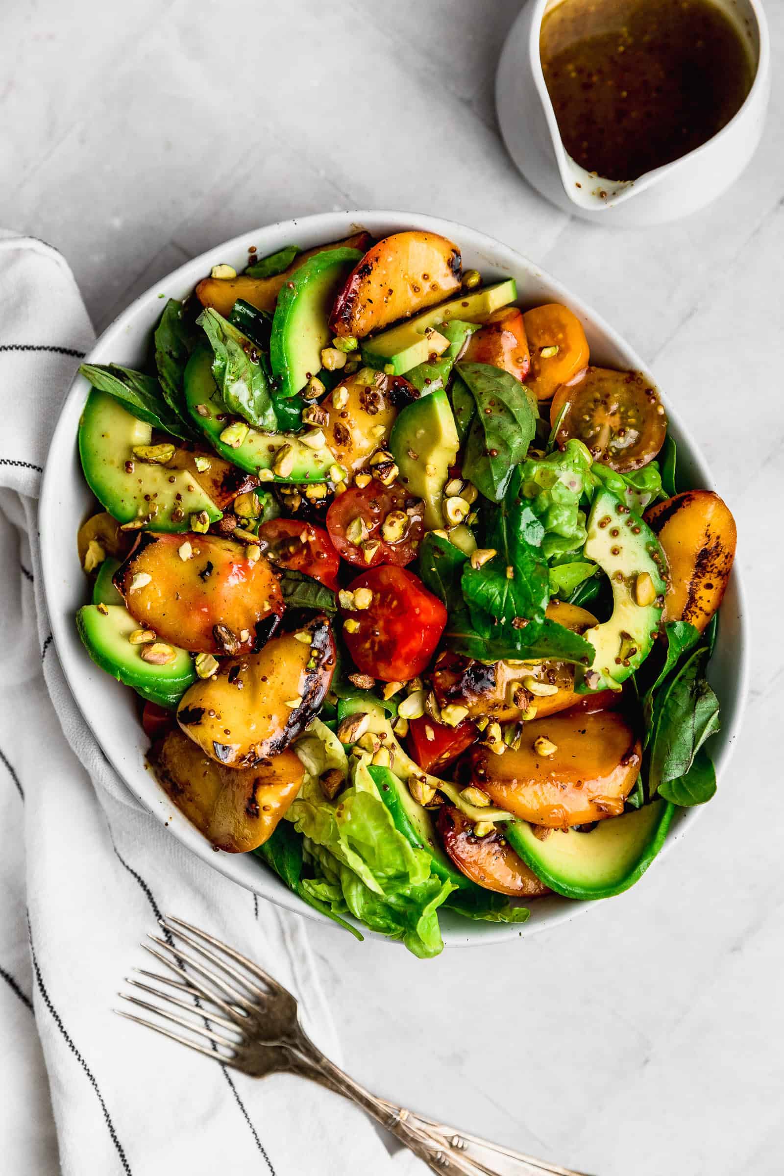 Ensalada de duraznos salteados