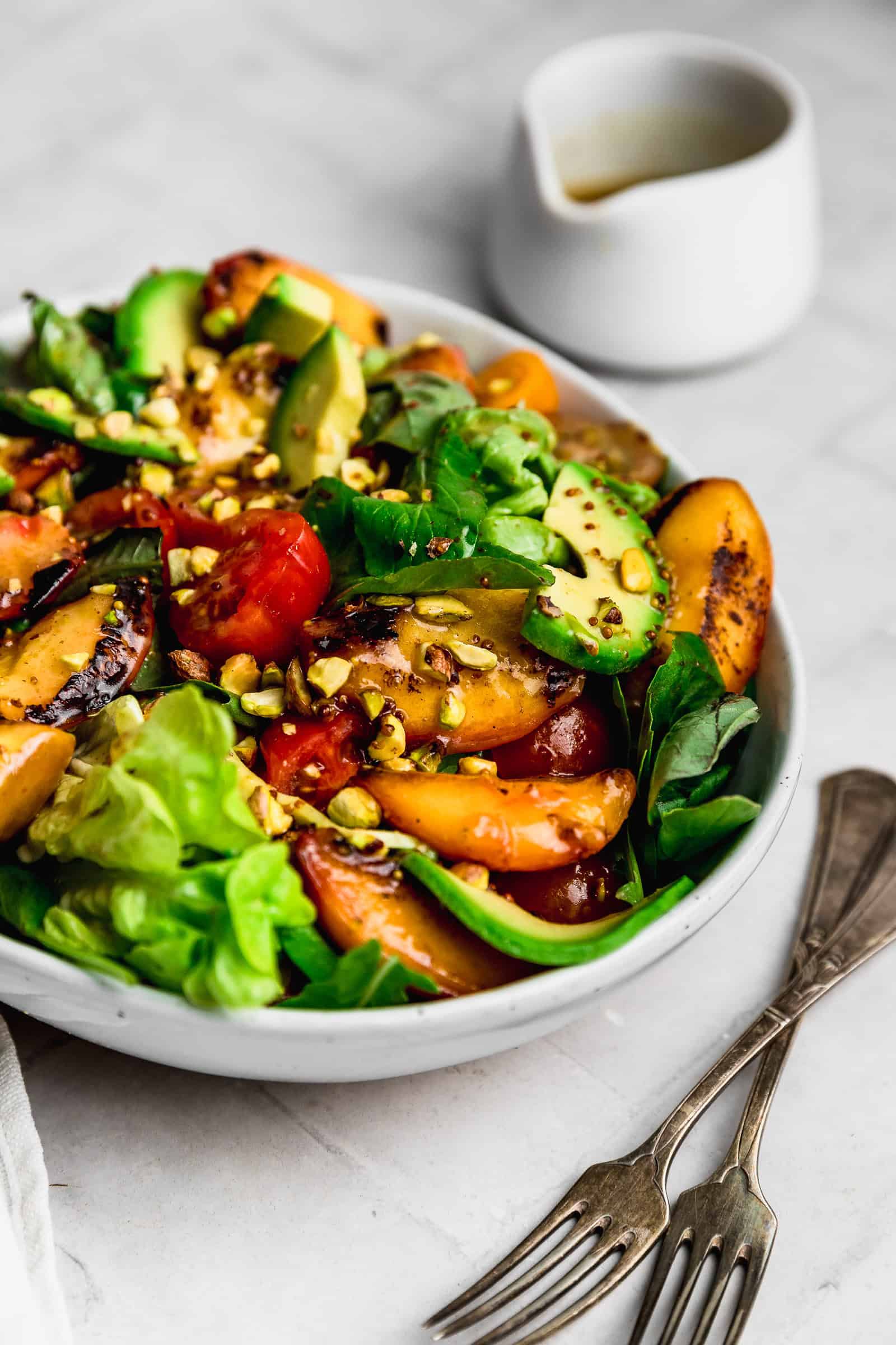 Ensalada de duraznos salteados