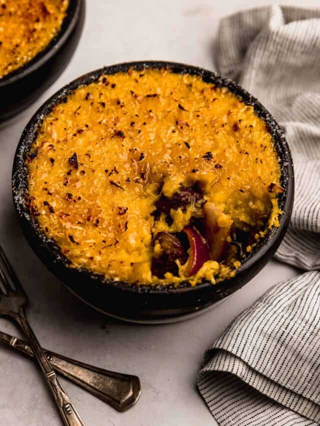 Pastel de choclo con lomo saltado